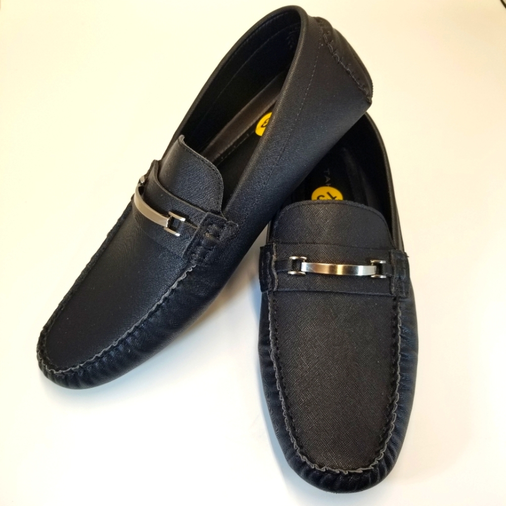 Tahari Dame Mens Size 13 Black PU Upper Rubber Sole Loafer Moc Toe Slip On
